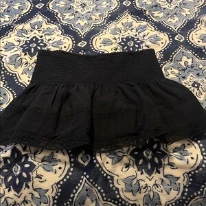 Black tube top with detachable straps